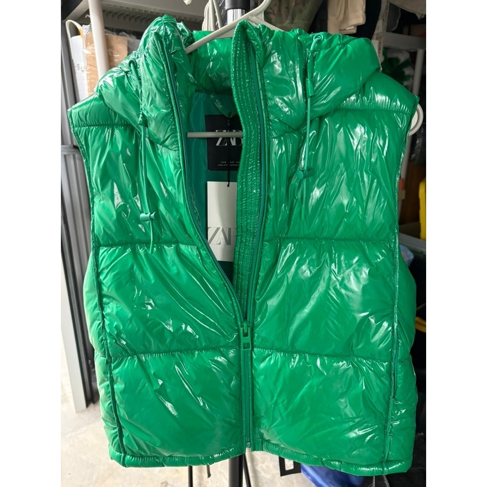 ZARA Green Shiny Puffer Vest Hooded Sleeveless Full Zip‎ Women's Size S